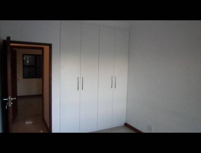 2 BEDROOM APARTMENT FOR SALE IN UMHLANGA RIDGE